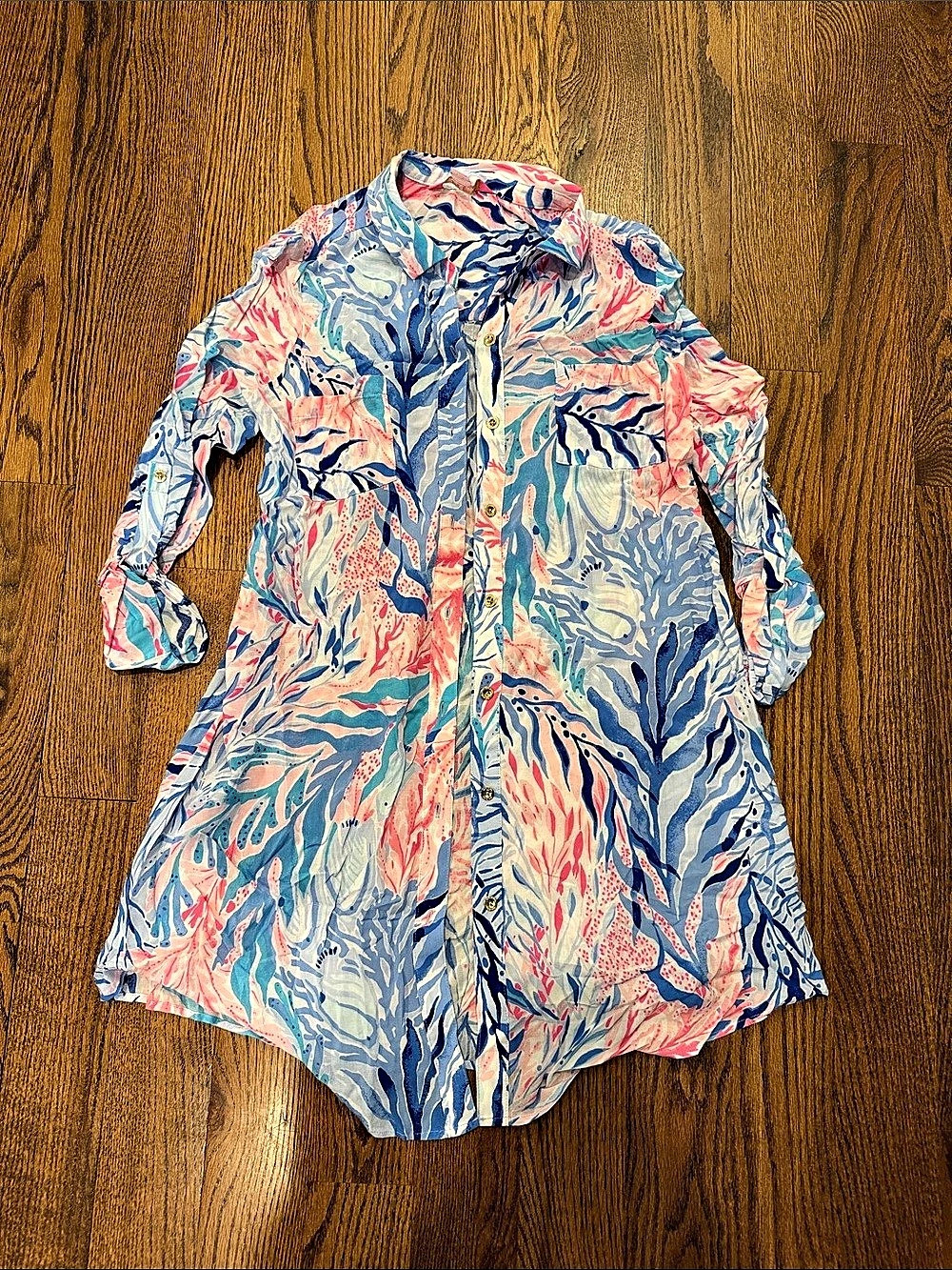 Lilly Pulitzer beach coverup Shirt in Blue & Pink Size XS